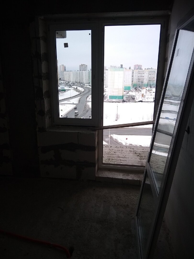 Выход на балкон