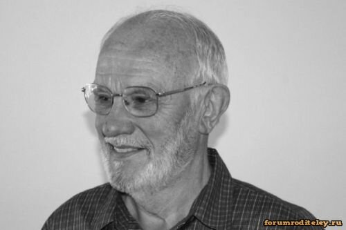 Как только Харрисону исполнилось 18,  для требуемого для сдачи крови возраста, он немедленно пришёл в пункт  сдачи крови Красного Креста. После анализа крови выяснилось, что кровь  Джеймса Харрисона в своём роде уникальна, так как в её плазме содержатся  особые антитела, благодаря которым можно предотвратить резус–конфликт  беременной матери с её плодом. Без этих антител резус–конфликт приводит  минимум к анемии и желтухе ребёнка, максимум к мертворождению. 
 