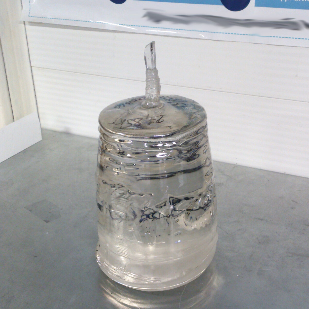 Кристалл сапфира, примерно 85 кг.