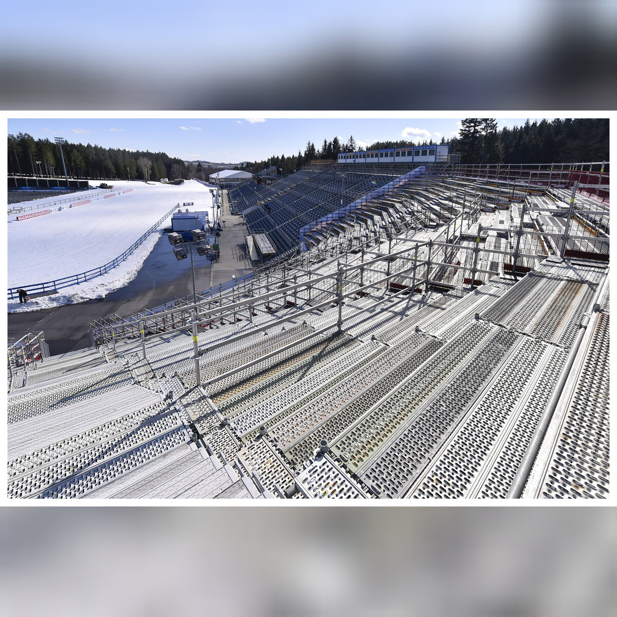 Спортсменов ждут пустые трибуны в Чехии. Изображение взято с сайта Яндекс картинки