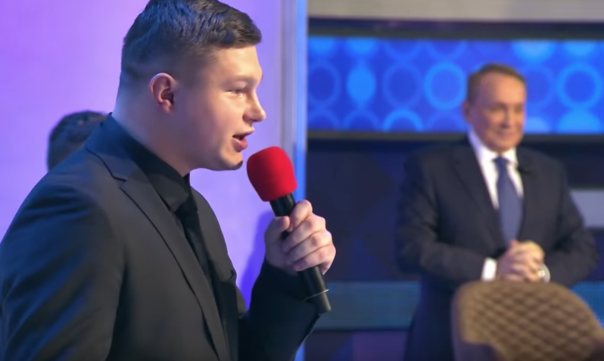 Без лишнего эпатажа, а зал просто порвали