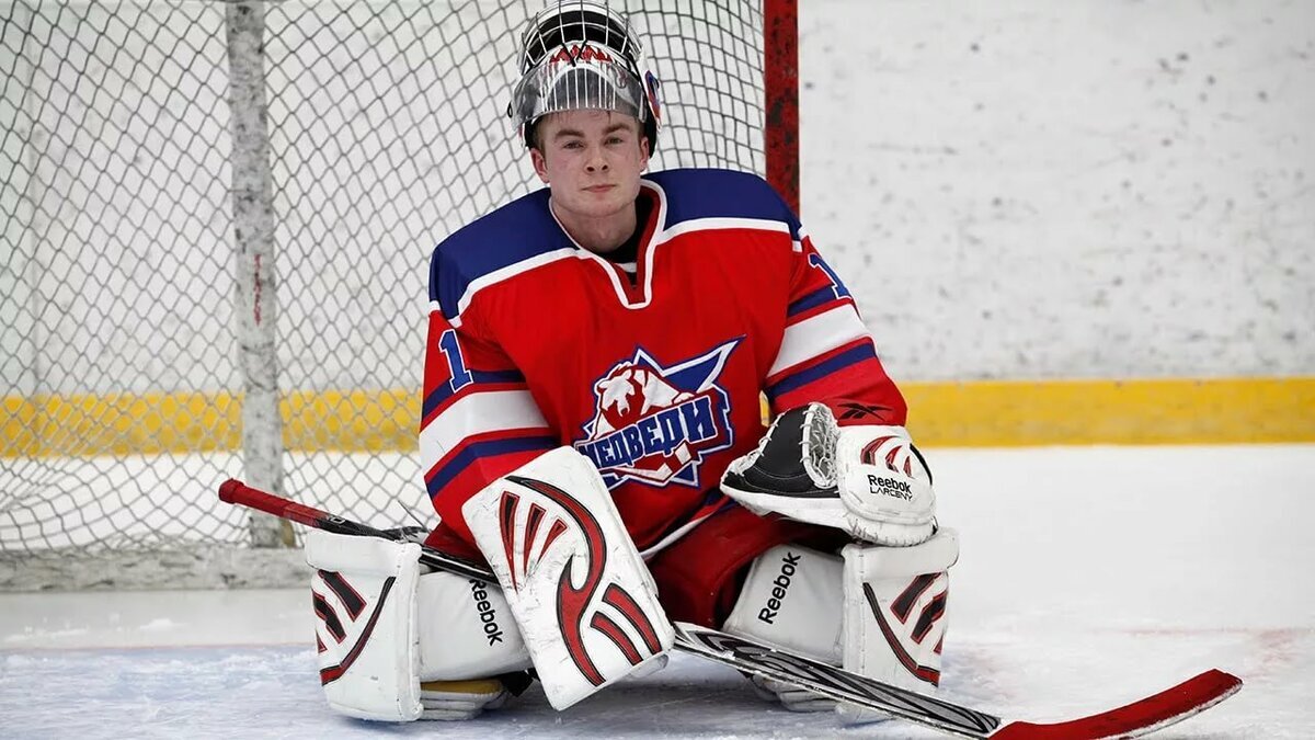 Макар Запорожский в сериале «Молодежка»