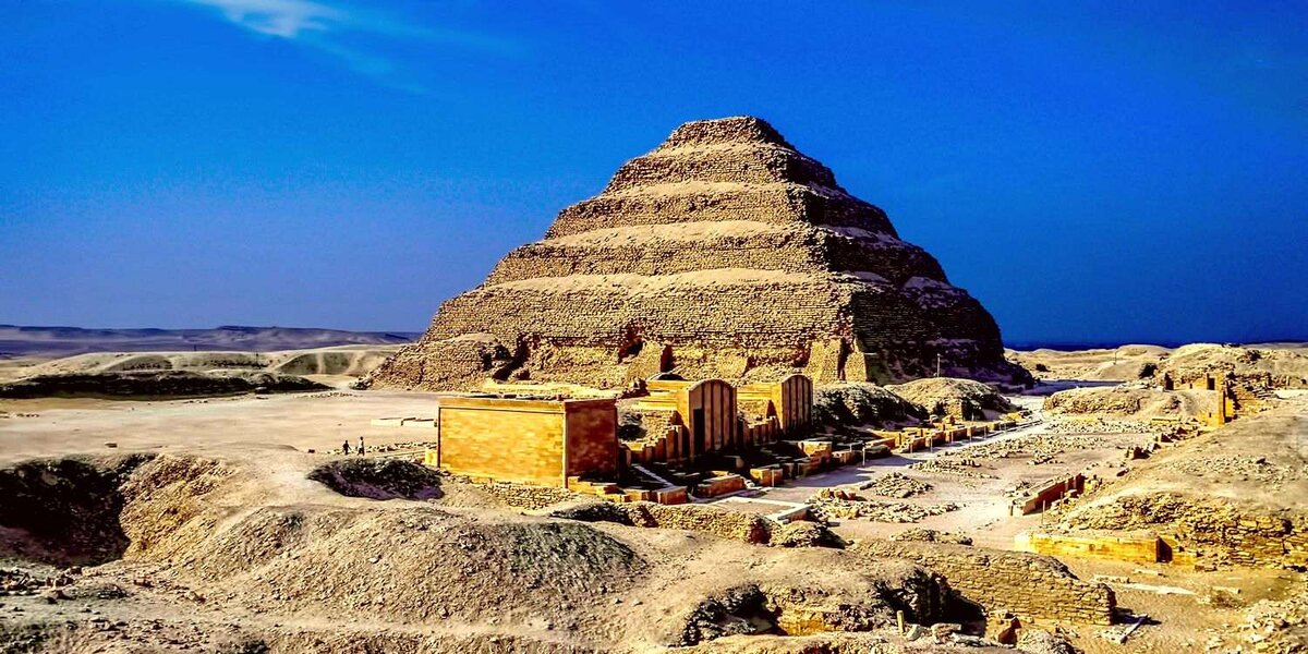 Ступенчатая пирамида Джосера