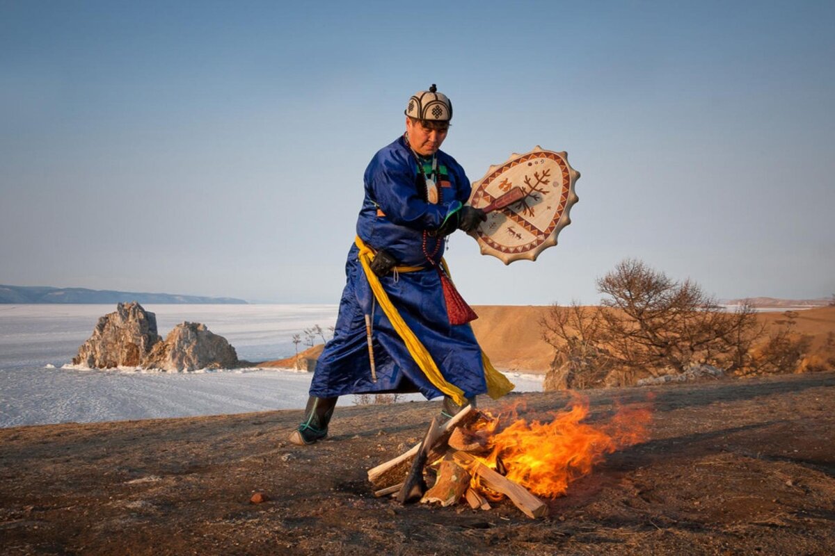 Бурятский шаман