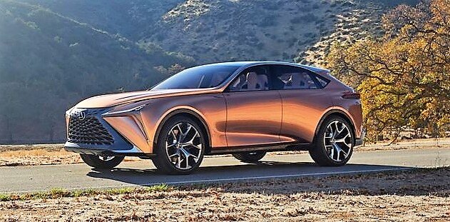 Lexus LQ 2022 года вид с боку