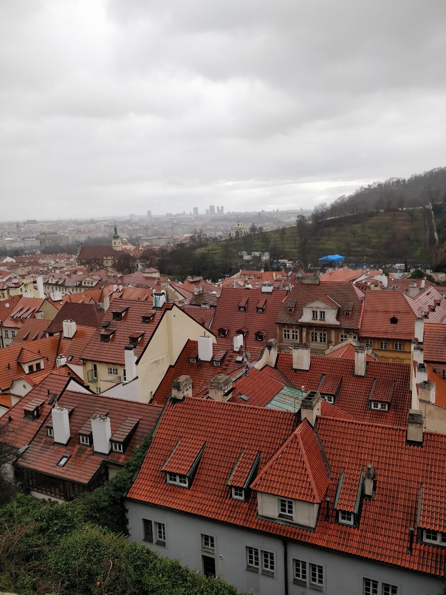 Черепичные крыши Праги