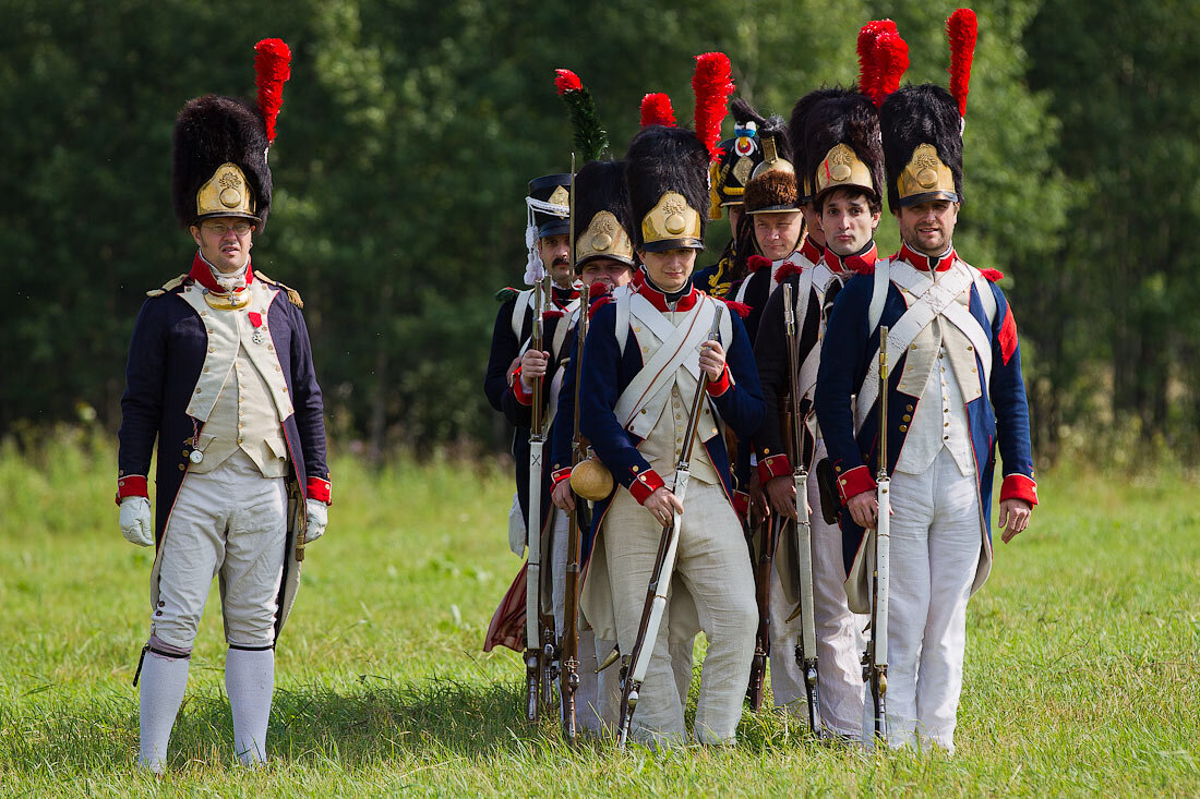 Солдаты Франции 1812. Французский солдат 1812. Французы 1812 реконструкторы. Форма французов 1812 года.