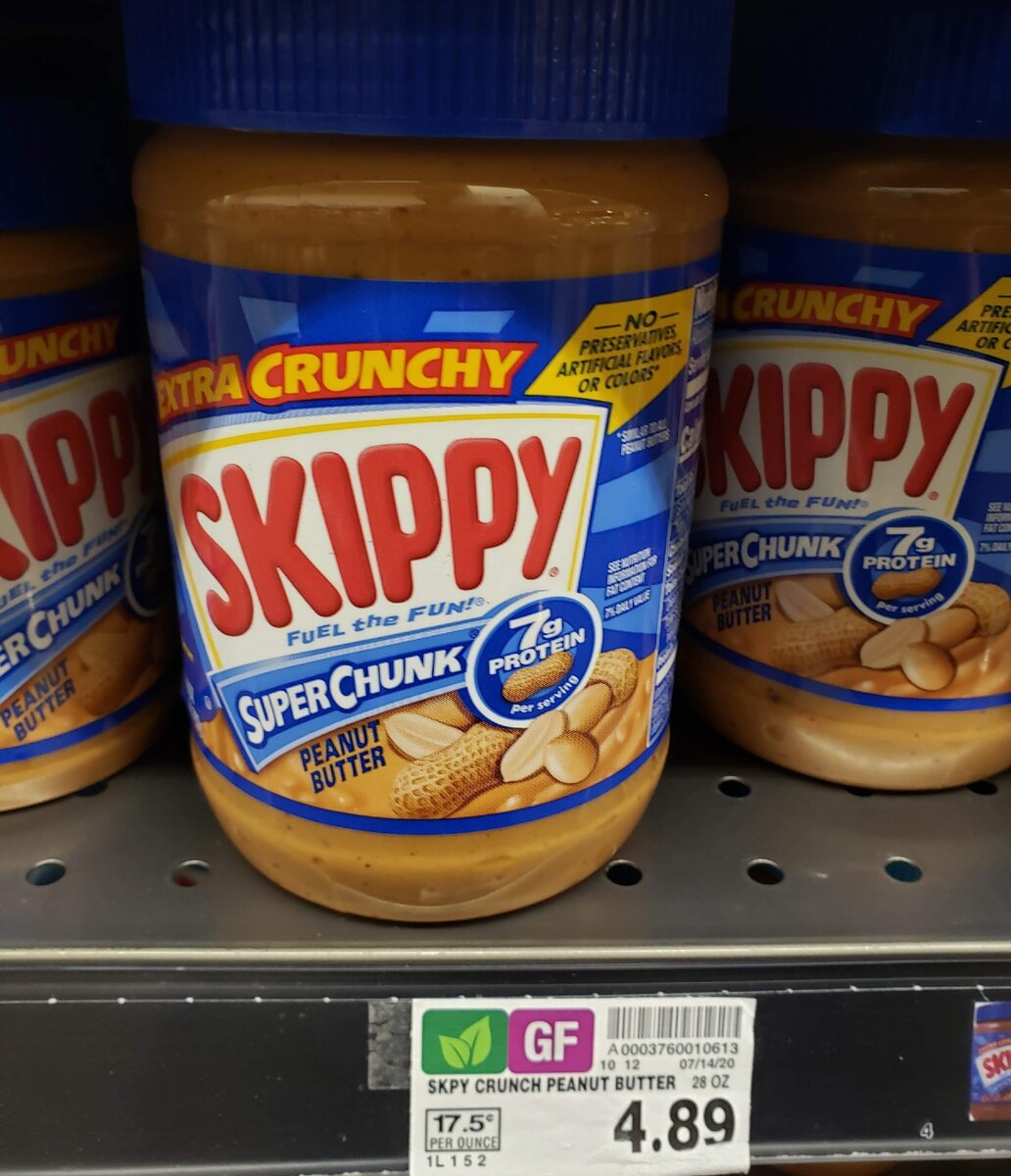 Баночка с арахисовым маслом стоимостью около 400 рублей (с учетом налогов). Фото автора