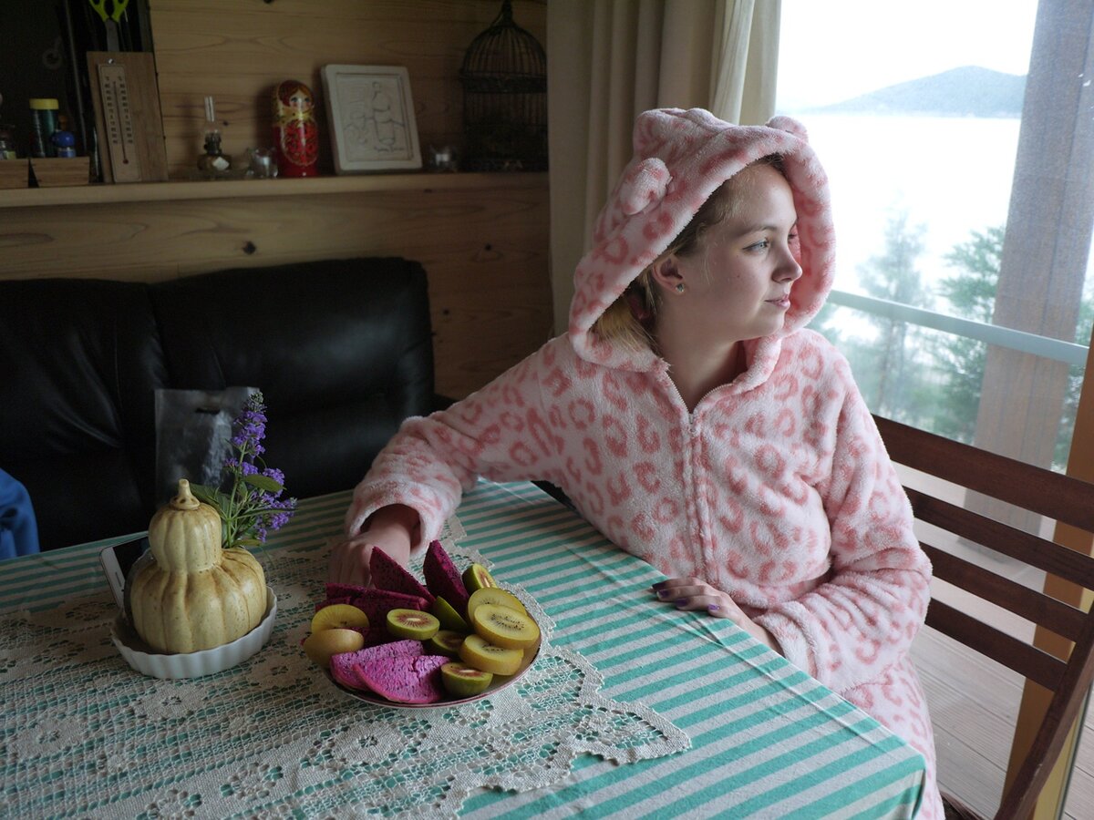 Племянница у нас зимой в теплой пижаме