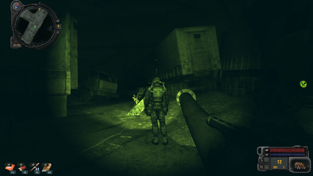 Вано прокладывает нам путь.