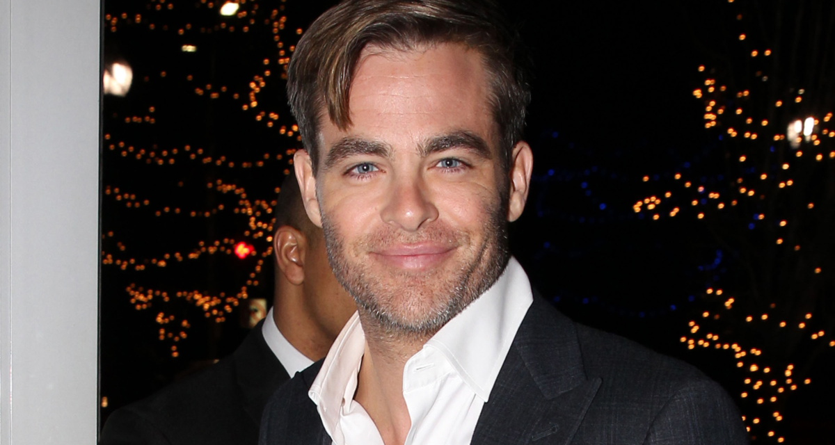 Bradley charles cooper. том круз 2010. бен аффлек лысый. том круз. том круз 2010.