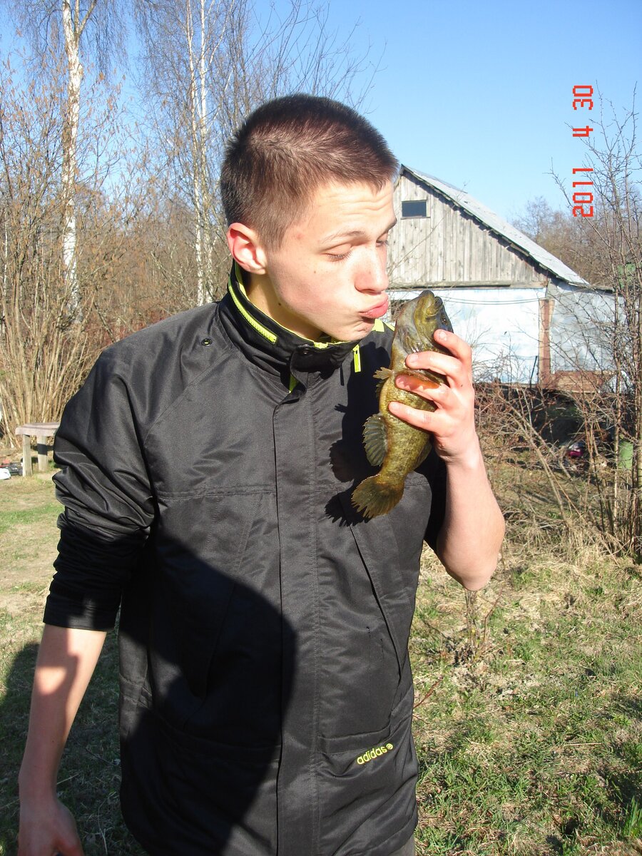 В 2011г. доводилось мне ловить ротана на 500гр. Самый настоящий трофей. 