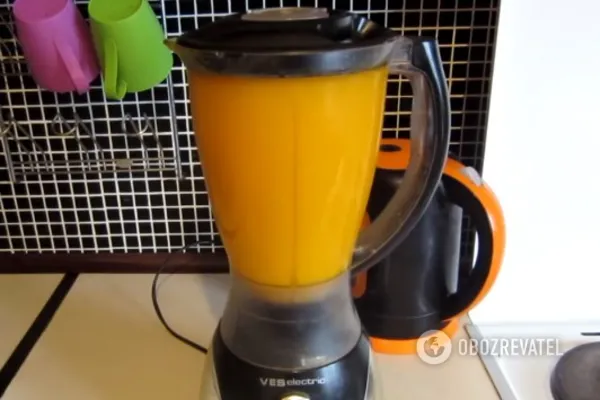 Перемещаем в блендер уже остывшую массу