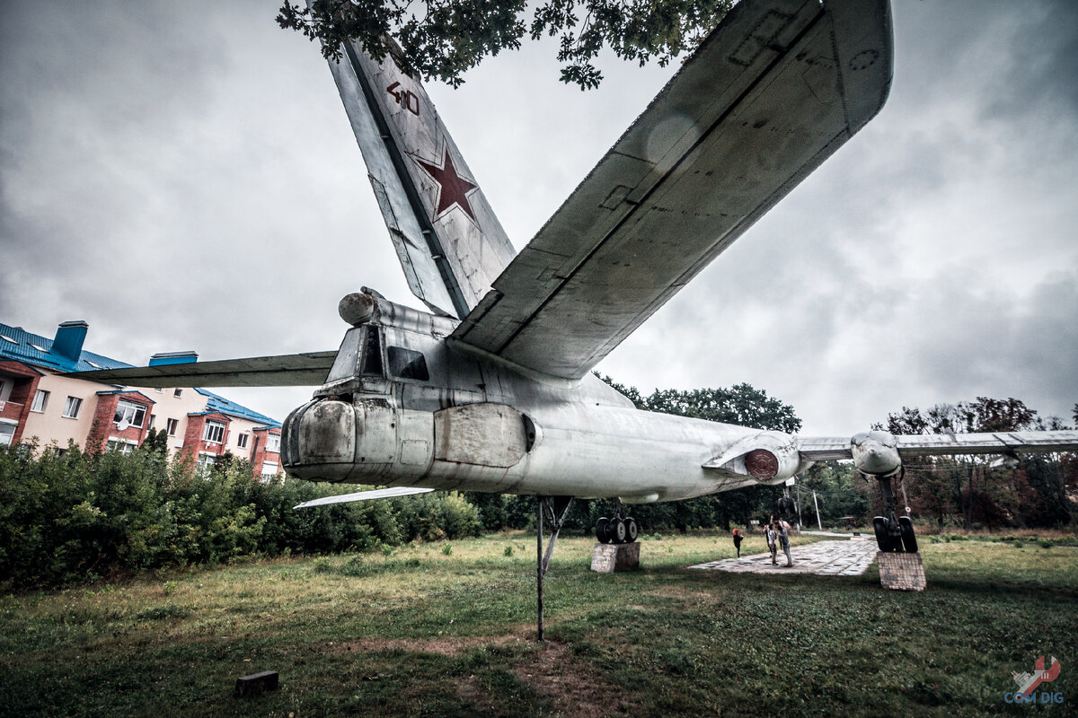 Самолет ТУ-16.