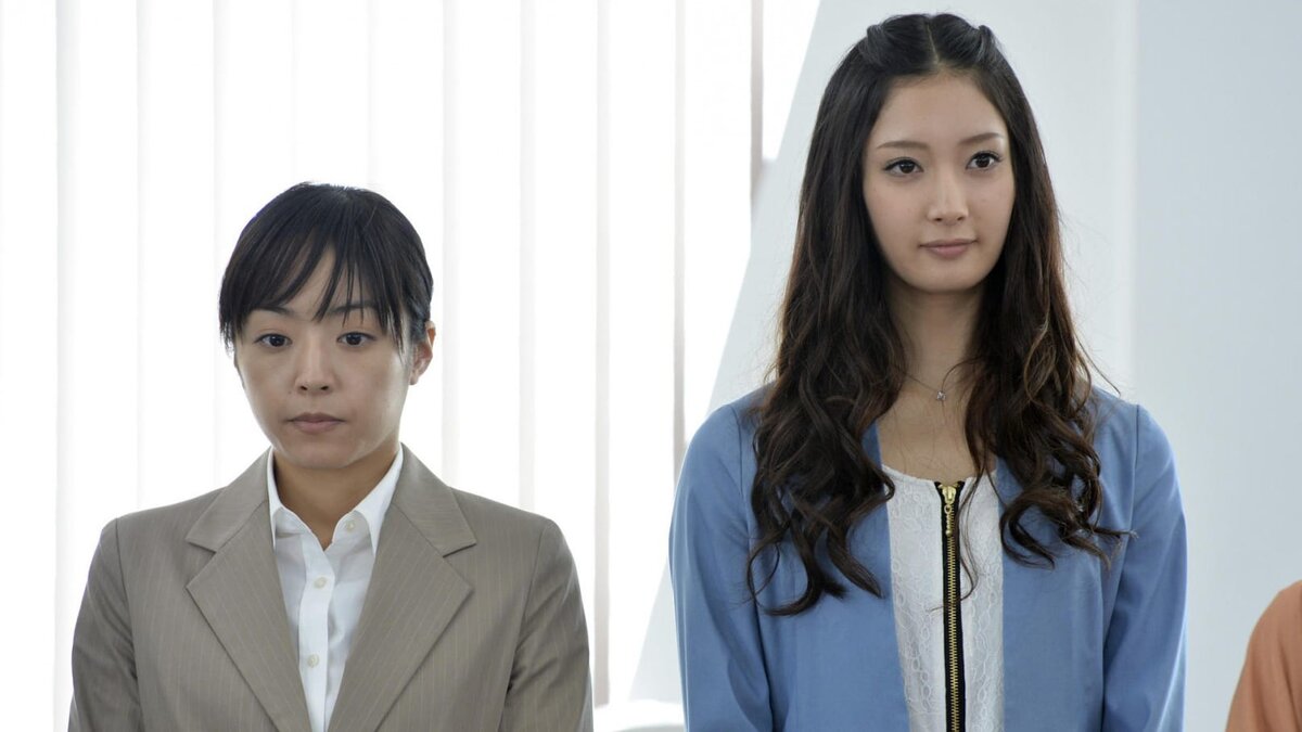 Случайная любовь дорама 2018. Исчезнувшая женщина дорама. Ю сын-хо и чхэ су бин. Rich man drama. Дорама влюбиться китай.