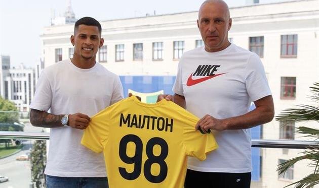 ...на представлении в качестве игрока "Металлиста"