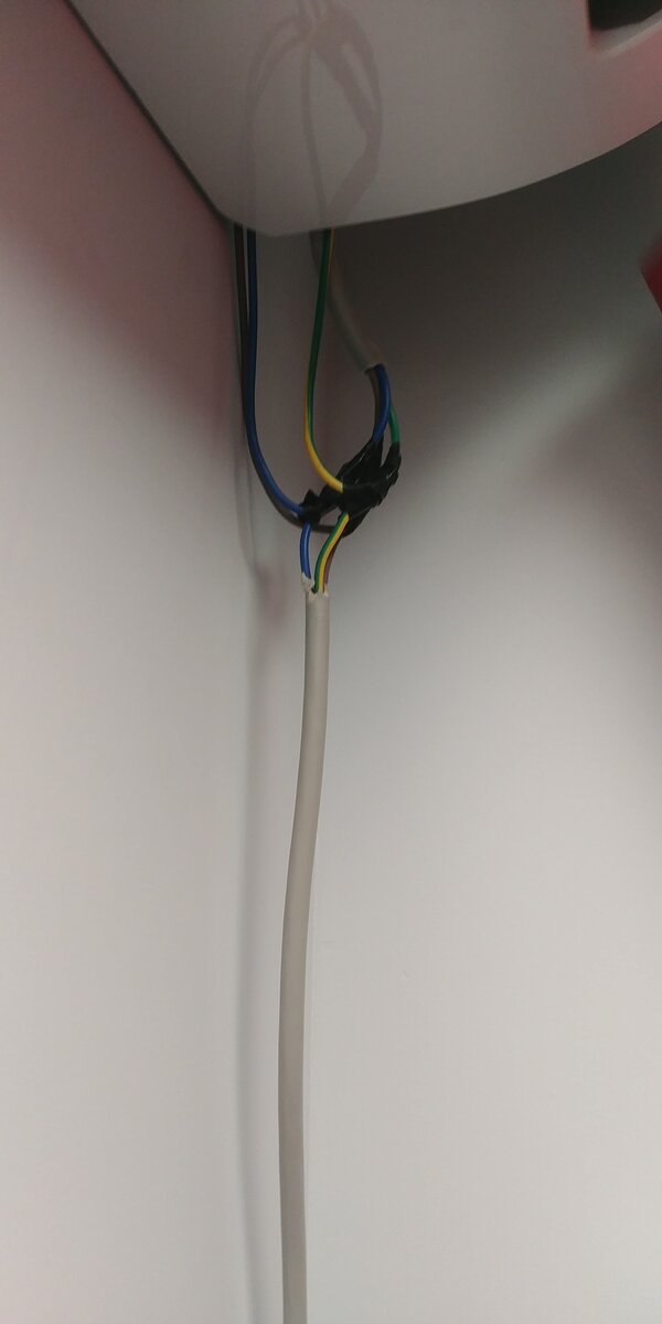 Безобразные, опасные и запрещенные скрутки. Так, для понимания уровня монтажа.