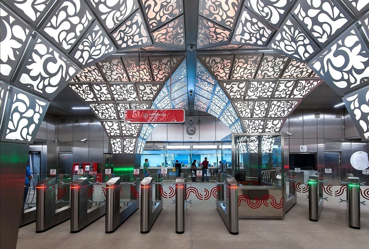 Станция метро  «Новопеределкино»