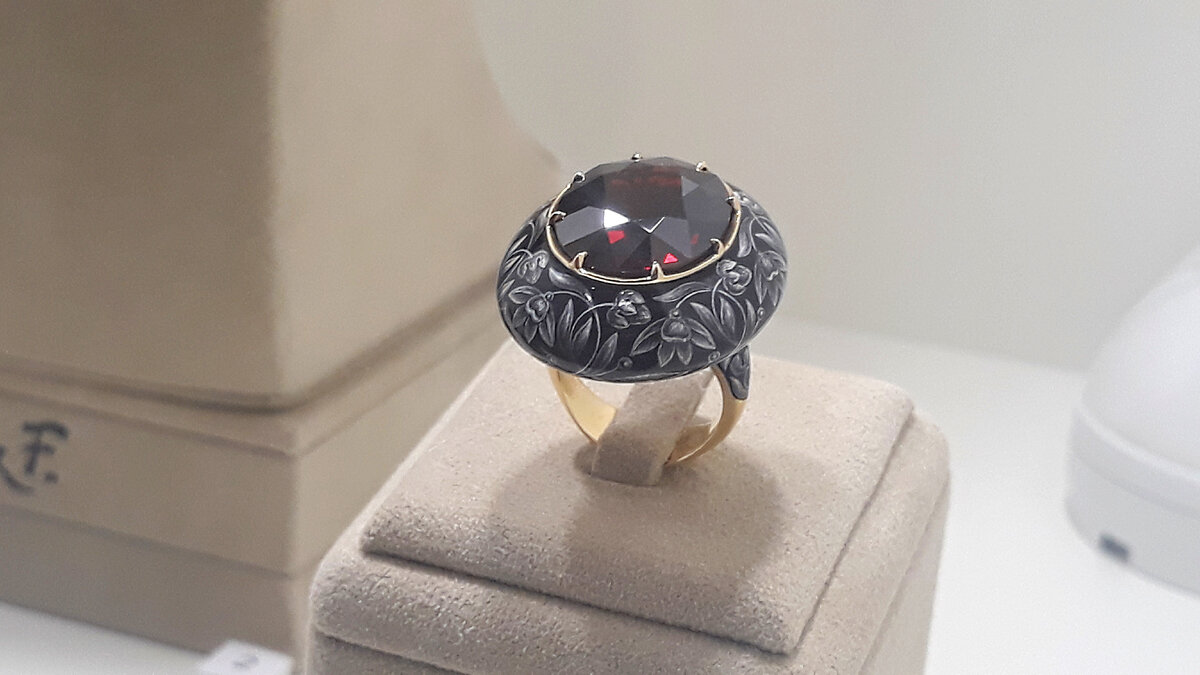 кольцо с росписью