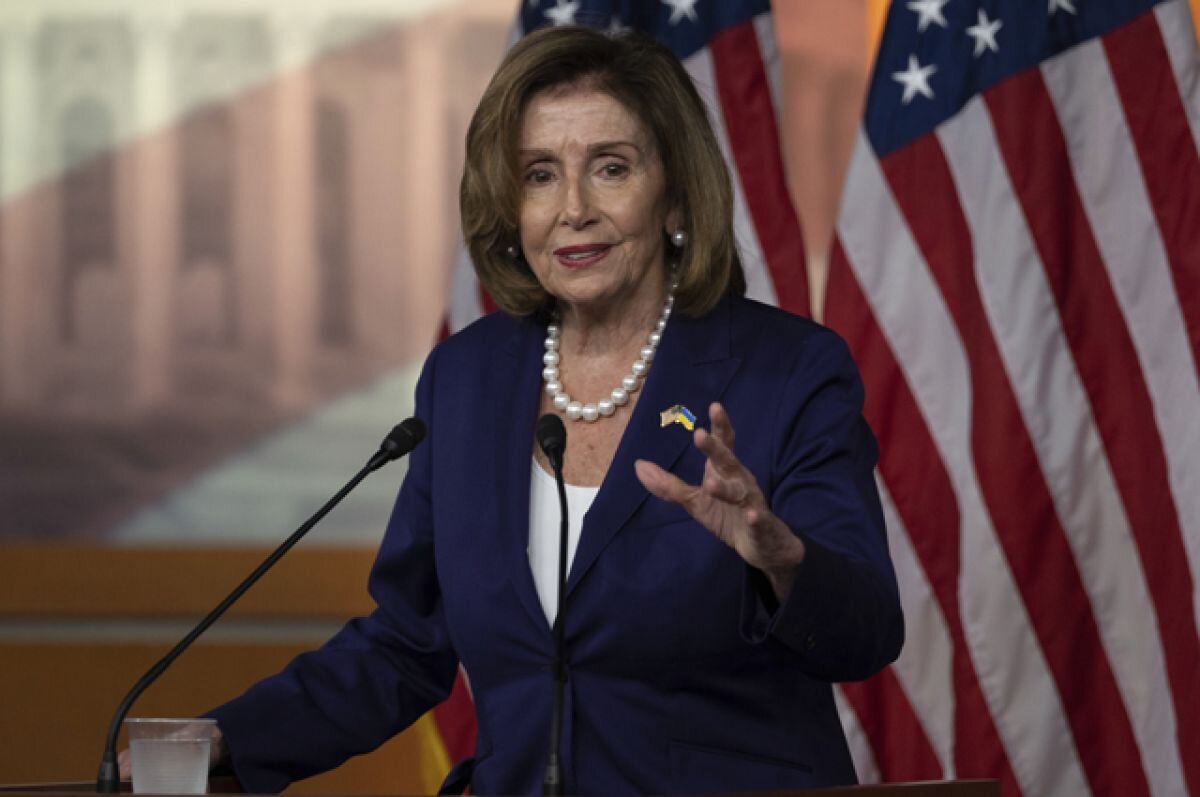    СМИ КНР назвали Пелоси «политическим богом чумы»