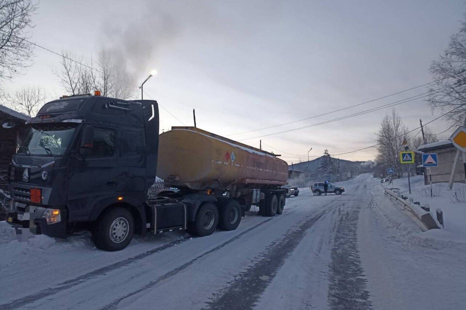     Насмерть сбивший школьника водитель бензовоза из Бодайбо рассказал о случившемся  ГУ МВД по Иркутской области