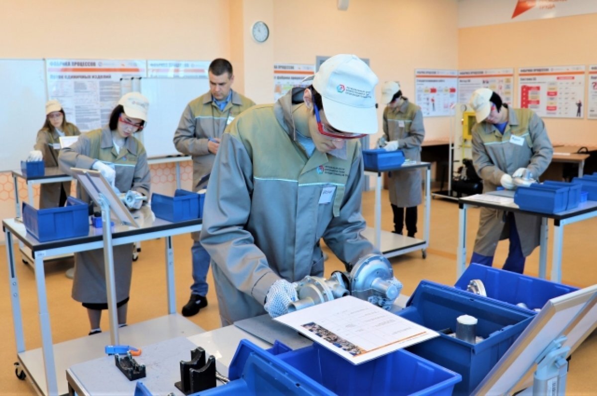    Здесь учат в прибыль конвертировать даже отношение работников к делу.