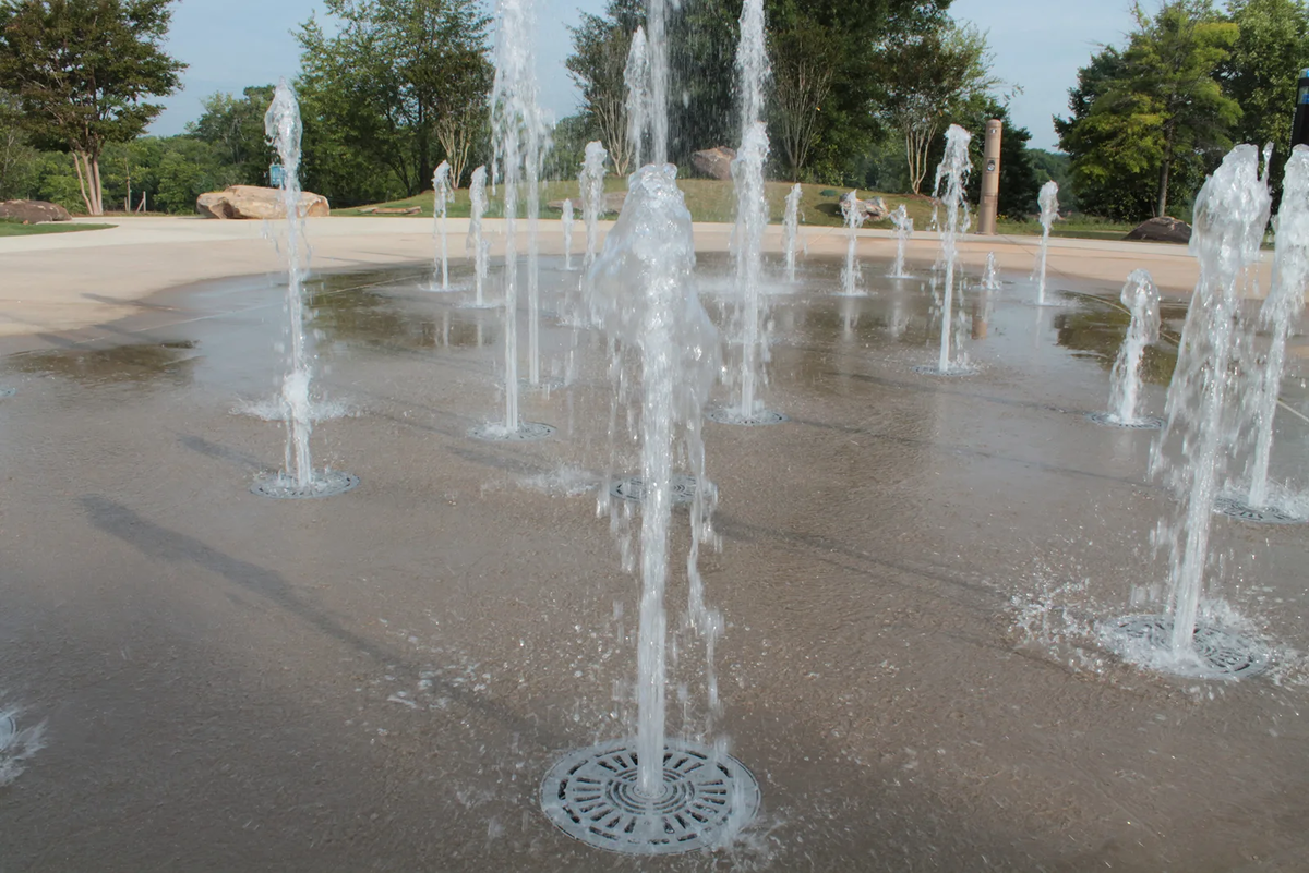 Бесчашный многоструйный фонтан