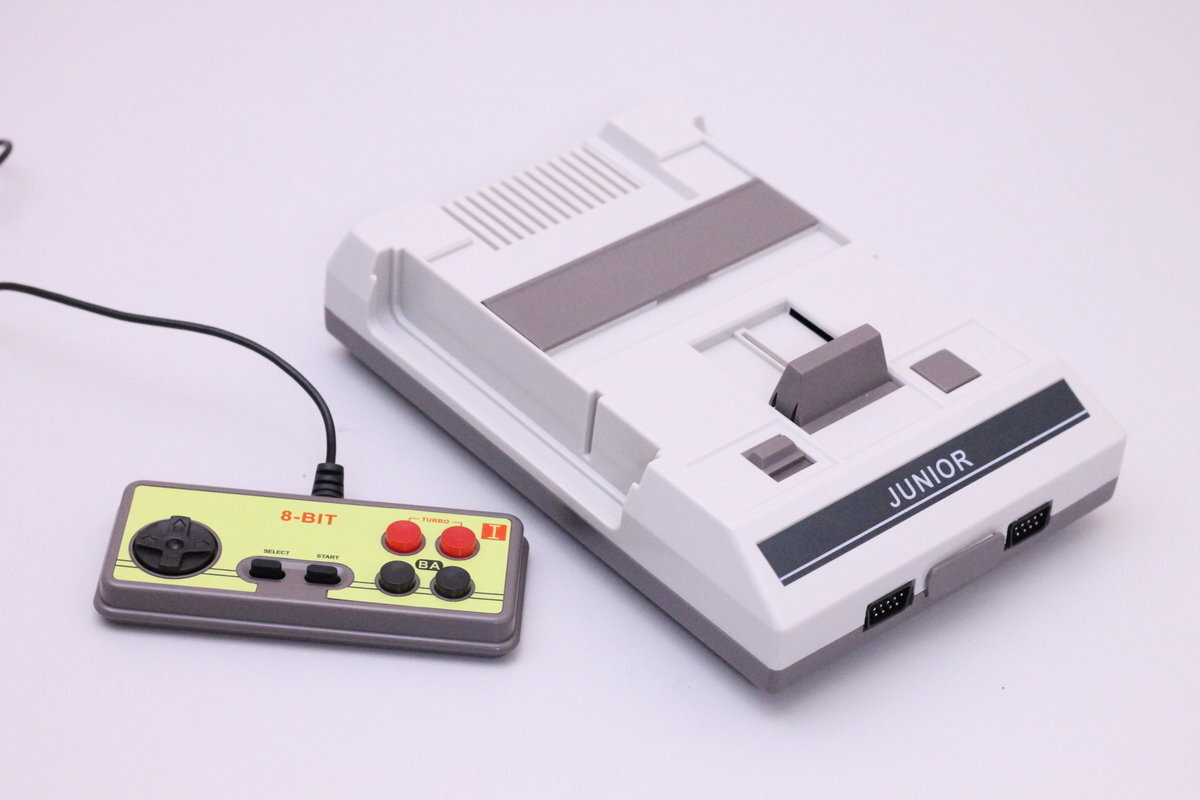Dendy (Nintendo Entertainment System) модель JUNIOR.