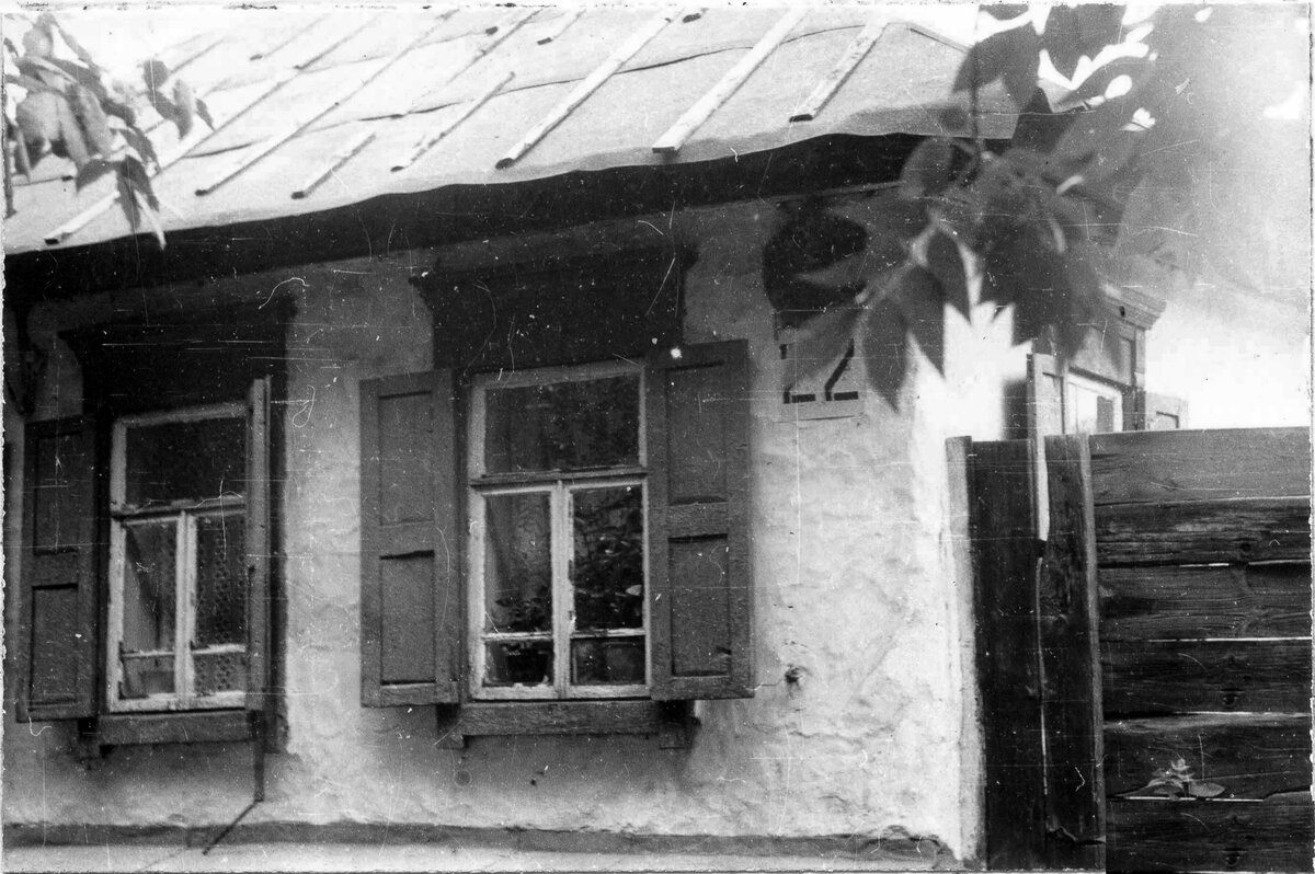 Помним о доме. Забыла яйца я купить стихи. Стих про старые дома. Красивый деревенский дом. Высказывания о родной деревне.