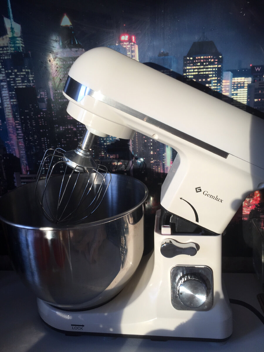 Мой помощник .