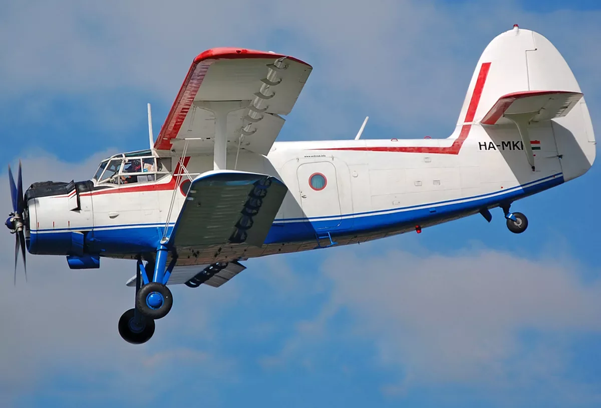 Самолет ан 3. Самолёт кукурузник АН-3. Кукурузник АН-2 пассажирский. Самолёт ан2 ан3. Гражданская Авиация ан2.