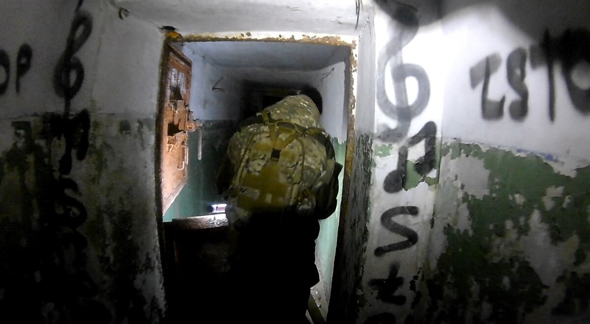 К сожалению, нашли тайный ход в заброшенном бункере для нужд НКВД