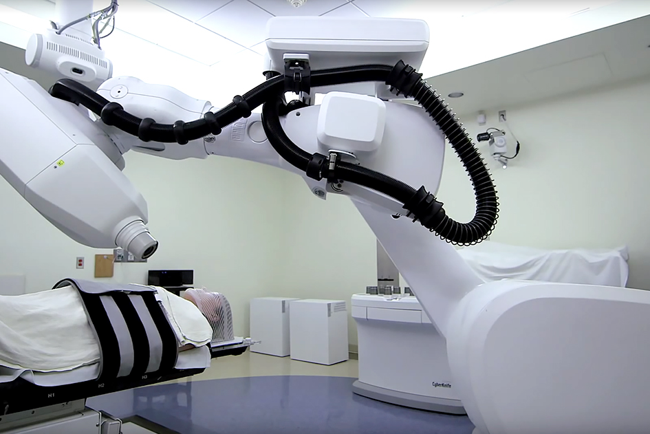 Стереотаксическое облучение. Кибер-нож (CYBERKNIFE g4). Ускоритель КИБЕРНОЖ. Радиохирургическая система CYBERKNIFE