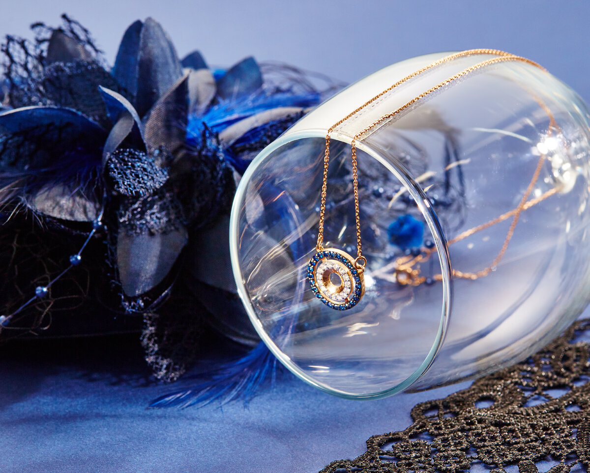 Подвеска с сапфиром и бриллиантами