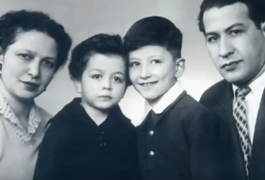 фото из интернета. Семья Розенбаумов