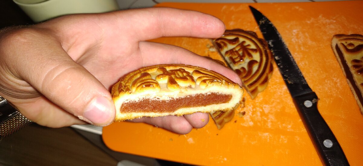 Лунное печенье китайское