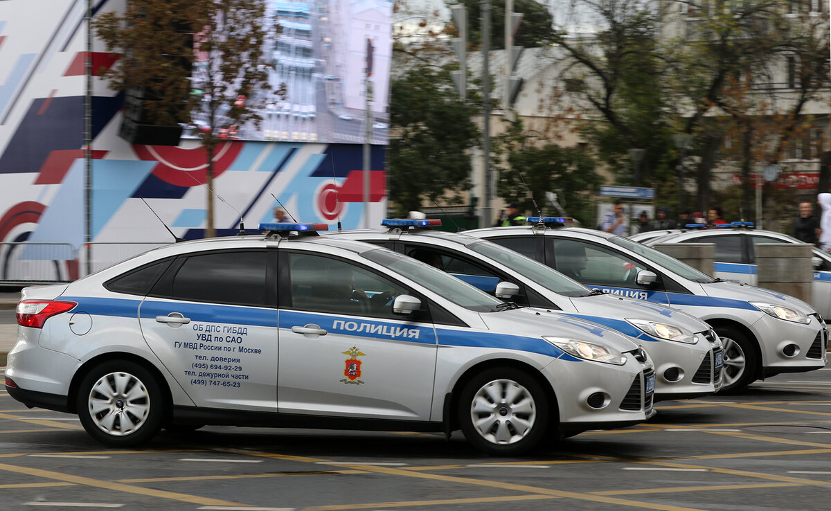 Автомобили ГИБДД проехали парадом по Садовому кольцу | ФотоОхота на  автомобили | Дзен