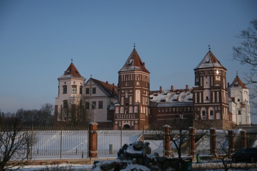 Посмотрите, каждая башня уникальна и не похожа одна на другую. 