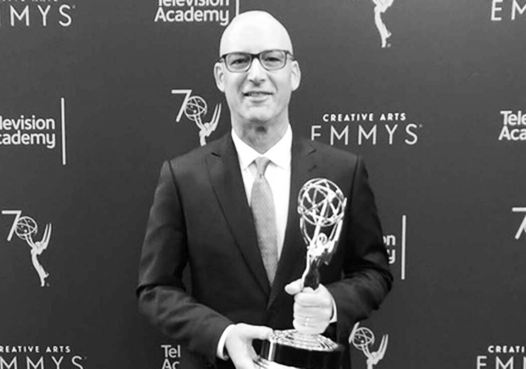 Джей Майкл Мендел.