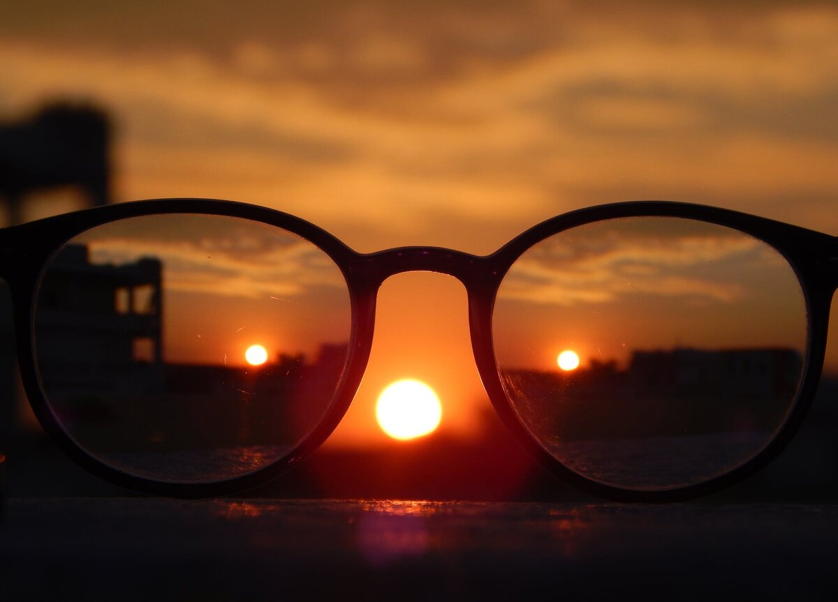 https://images.pexels.com/photos/690887/pexels-photo-690887.jpeg?auto=compress&cs=tinysrgb&dpr=2&h=750&w=1260