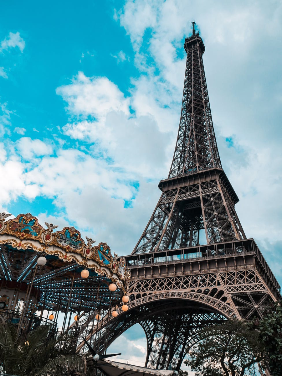 https://images.pexels.com/photos/2675268/pexels-photo-2675268.jpeg?auto=compress&cs=tinysrgb&dpr=2&h=650&w=940