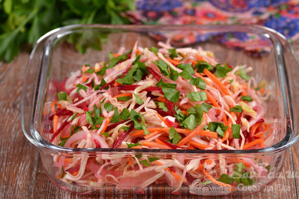 Рецепт салата из вареной свеклы и сырой моркови — Рецепты