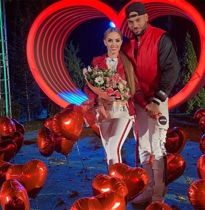 Участник устроил для ведущей праздник