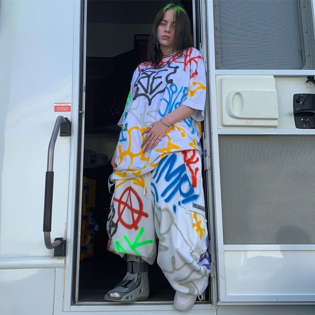 Фото из аккаунта Билли https://www.instagram.com/billieeilish/