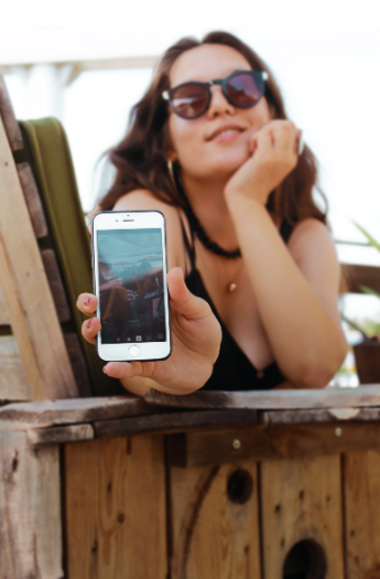 А вот здесь небольшое отступление: пруфов, к сожалению, нет. Собеседник удалил переписку, а телеграм не позволяет её восстановить. Потому вам придётся поверить мне на слово)