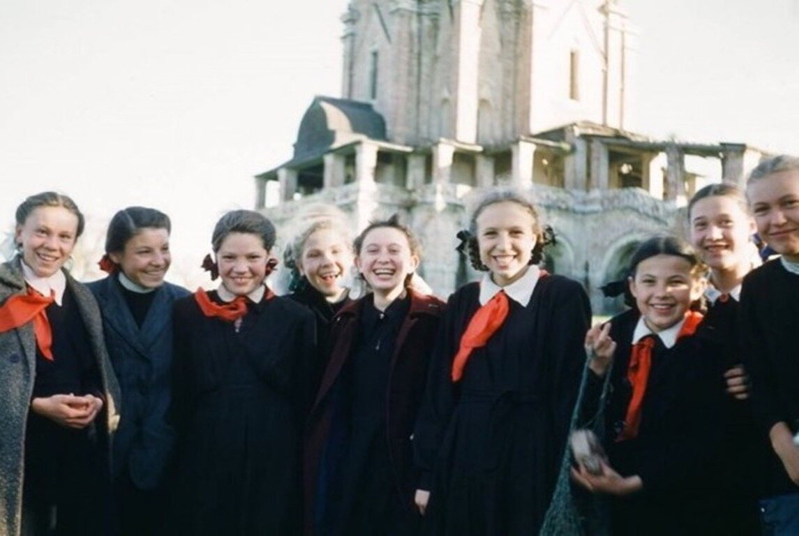 Образование в СССР, люди в СССР, счастье в СССР, общество в СССР