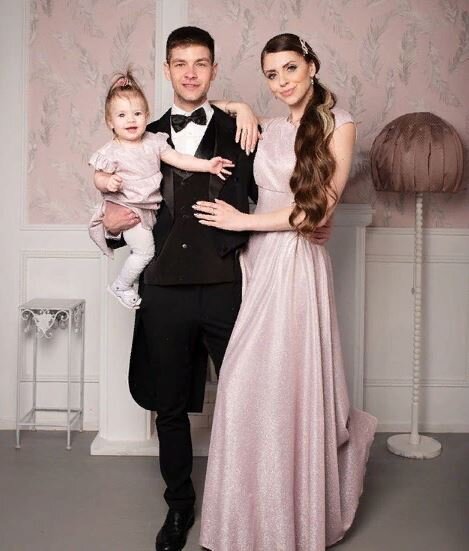 Дима, Оля и Василиса Дмитренко