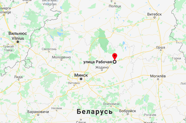 Ровно на пол пути - идеально вписывается во время для перерыва и отдыха от руля.