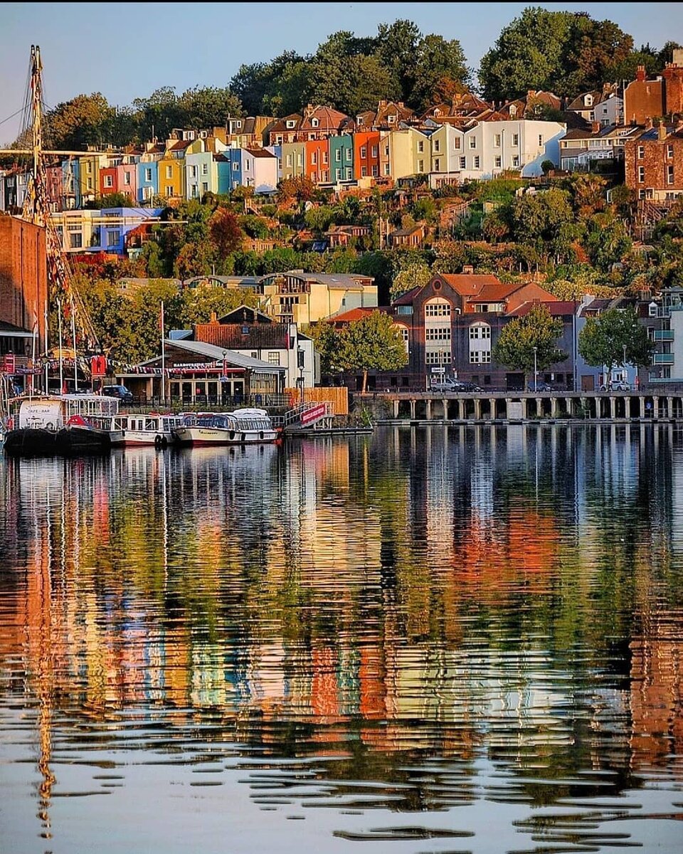 Нет, это не Италия — Бристоль бывает разным. Фото @visitbristol