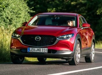 Новая Mazda CX-30
